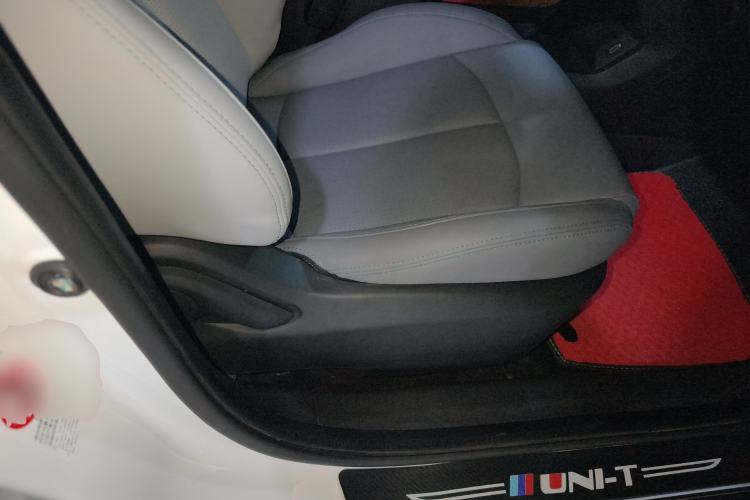 Used Changan UNI-T 2023 2nd Generation 1.5T Luxury Version
