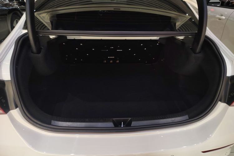 Used Mercedes-Benz A-Class 2022 Revised Version A 200 L Sport Sedan Fashionable Style
