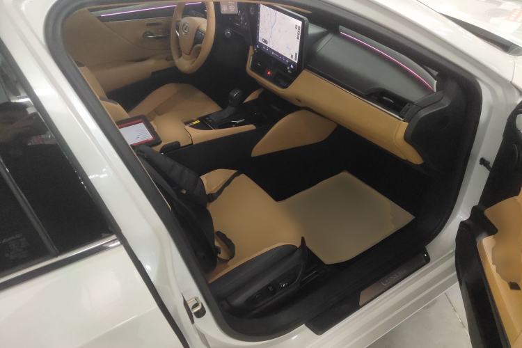 Used Lexus ES 2025 200 Premium Edition