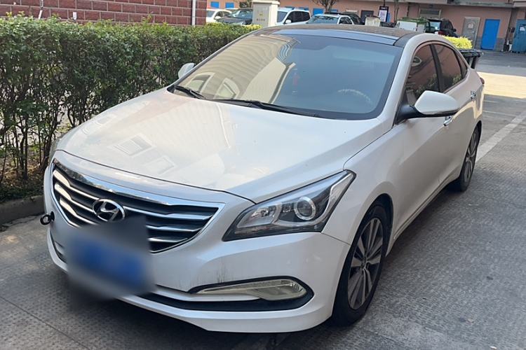 Used Hyundai Mistra 2014 2.0L Automatic Supreme LUX Trim
