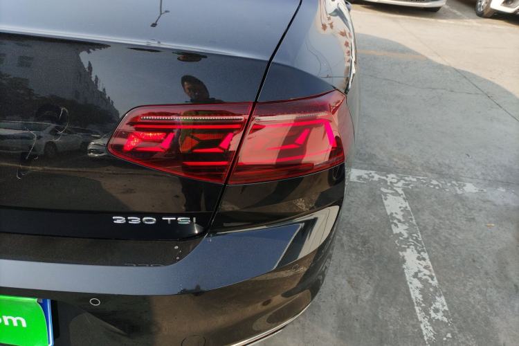 Used Volkswagen Magotan 2023 2 Million Units Limited Edition 330TSI DSG Leading Version