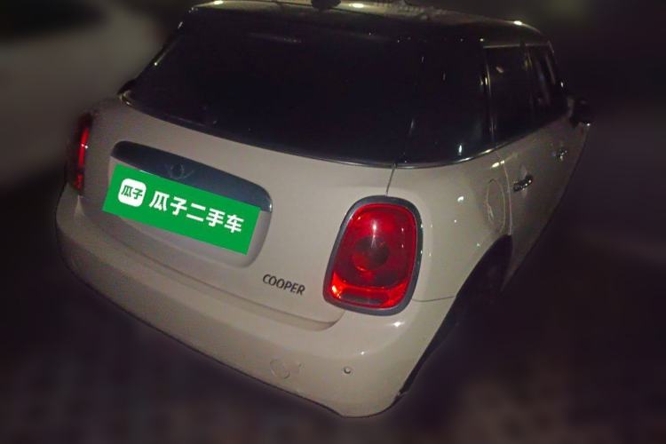 Used  MINI 2016 1.5T COOPER Five-Door Edition
