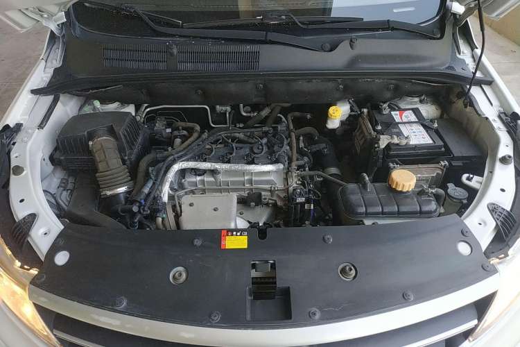 Used Baojun 730 2019 1.5T CVT Fashion Model 7 Seats China VI Emission Standard
