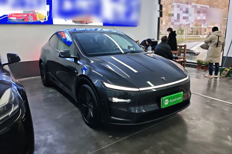 Used Tesla Model Y 2025 Long-Range All-Wheel Drive First Edition