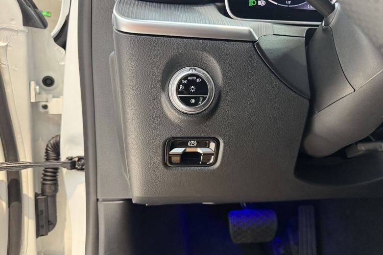 Used Mercedes-Benz C-Class 2025 C 200 L Sport Edition
