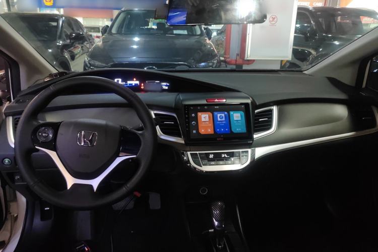 Used Honda Jade 2017 1.8L Automatic Classic Edition 5 seats
