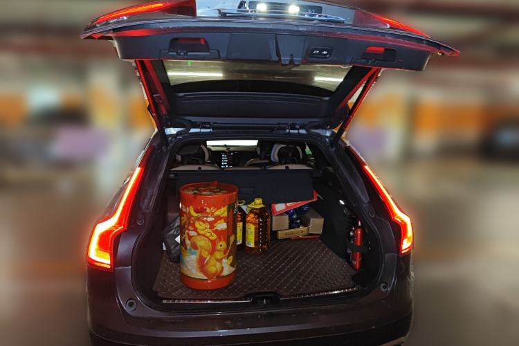 Used Volvo V90 2017 Cross Country T5 AWD Prestige Edition
