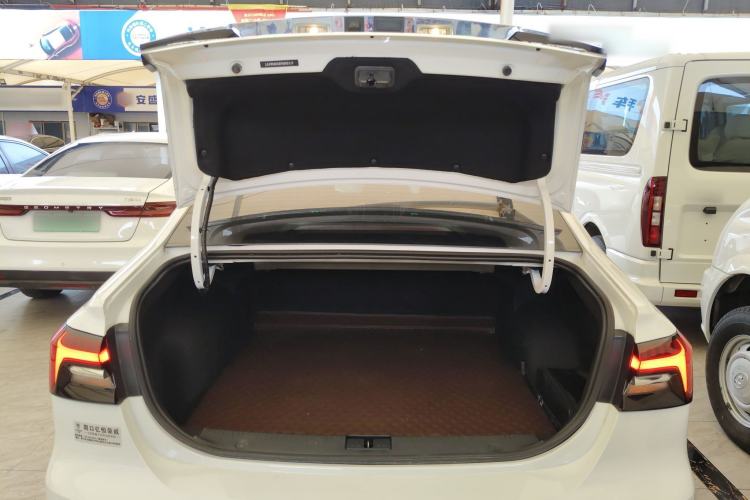 Used Roewe i6 MAX New Energy 2023 EV 420 Skyroof Special Edition