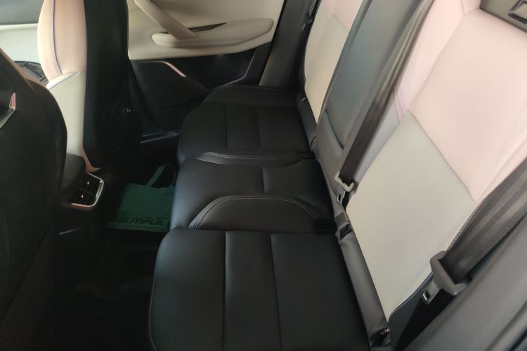 Used Lynk & Co 06 2021 1.5T Shero Pink Special Edition