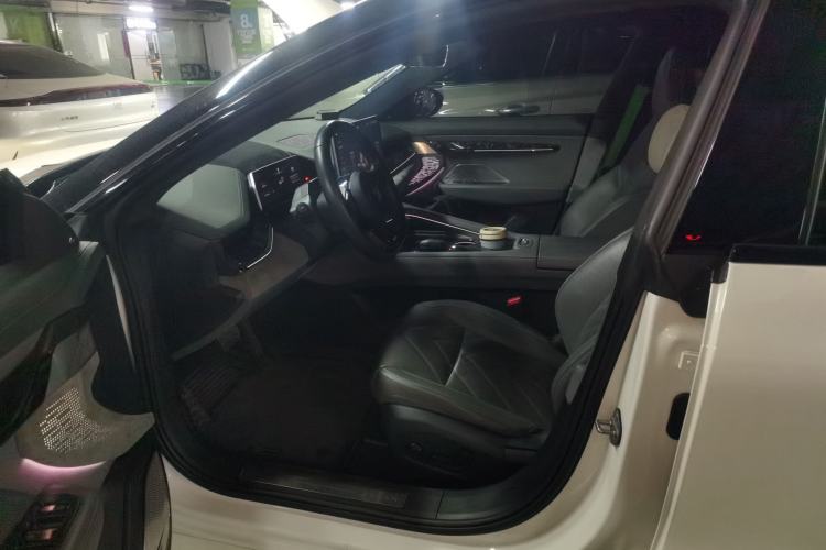 Used Zeekr 001 2023 WE Edition 140 kWh Long-Range Package