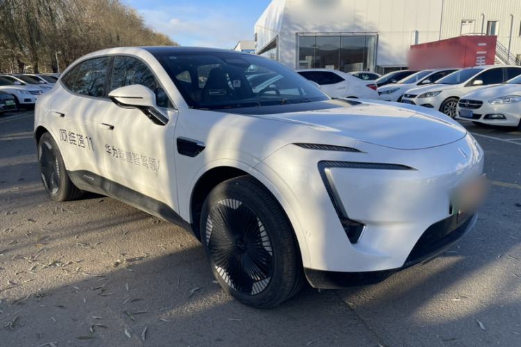 Used  11 2023 HarmonyOS Version Smart Enjoyment Upgrade Model 90-Degree Rear-Wheel Drive Edition