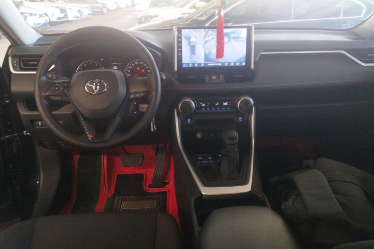 Used Toyota Wildlander 2022 Updated Version 2.0L CVT Two-Wheel Drive Leading Edition