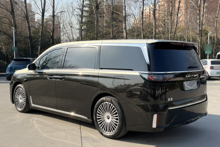 Used VOYAH Dream 2025 PHEV Four-Wheel-Drive Flagship Version – Qiankun Edition