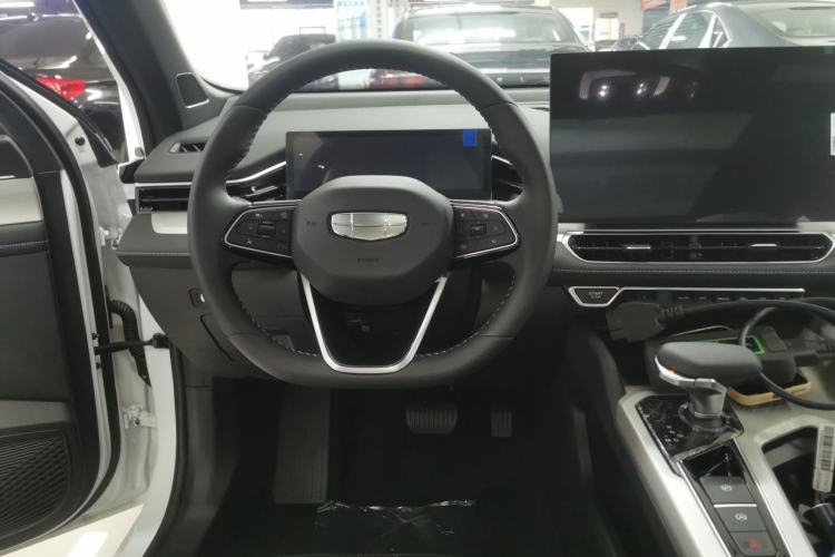 Used Geely Auto Preface 2025 Dongfang Yao 1.5TD Kunlun Edition
