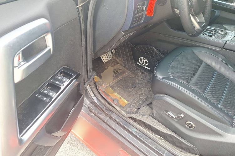 Used Beijing Auto BJ40 2018 PLUS 2.3T Automatic Four-Wheel Drive Premium Edition China V
