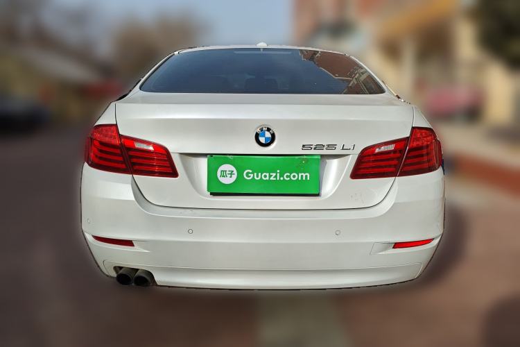 Used BMW 5 Series 2014 525Li Leading Model
