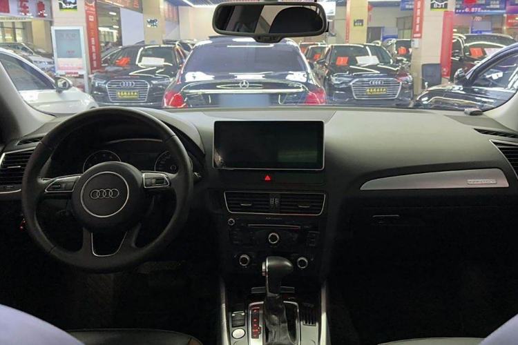 Used Audi Q5 2017 Plus 40 TFSI Technology Model