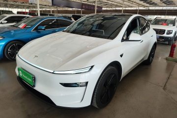 Used Tesla Model Y 2025 Long-Range All-Wheel-Drive Version