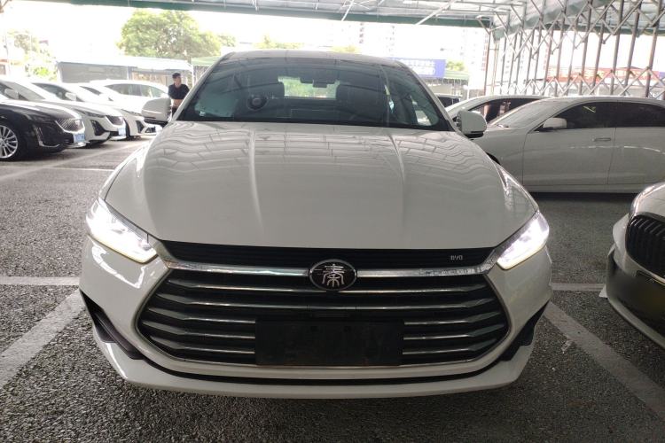 Used BYD Qin Pro 2019 Super Edition 1.5TI Automatic Smart Connect FENGSHANG Model China V Standard
