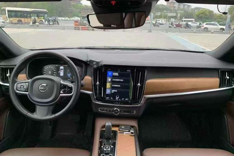 Used Volvo S90 2021 B5 Zhiyi Luxury Edition
