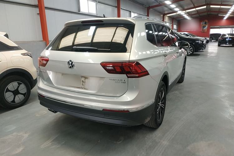 Used Volkswagen Tiguan L 2019 Updated Version 330TSI Automatic Two-Wheel Drive Panoramic Comfort Edition China VI Standard
