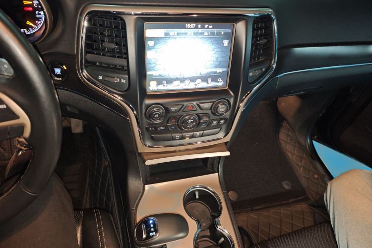 Used  Grand Cherokee (Import) 2014 3.6L Elite Navigation Edition
