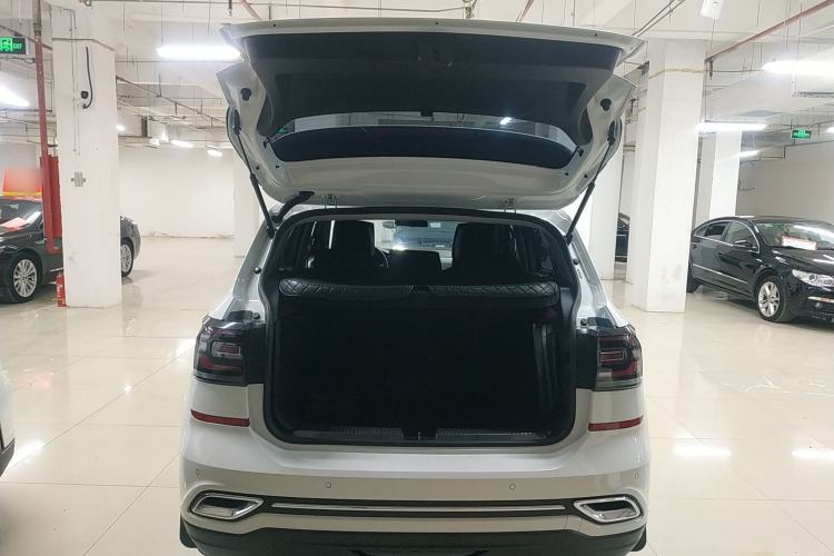 Used Volkswagen Tacqua 2021 280TSI DSG R-Line Smart Connectivity Version