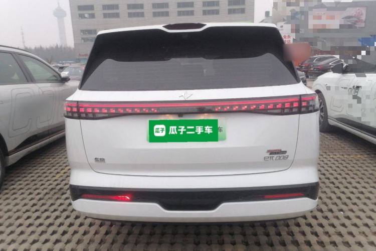 Used  eπ008 2025 210Max Range-Extended Version 5 Seats