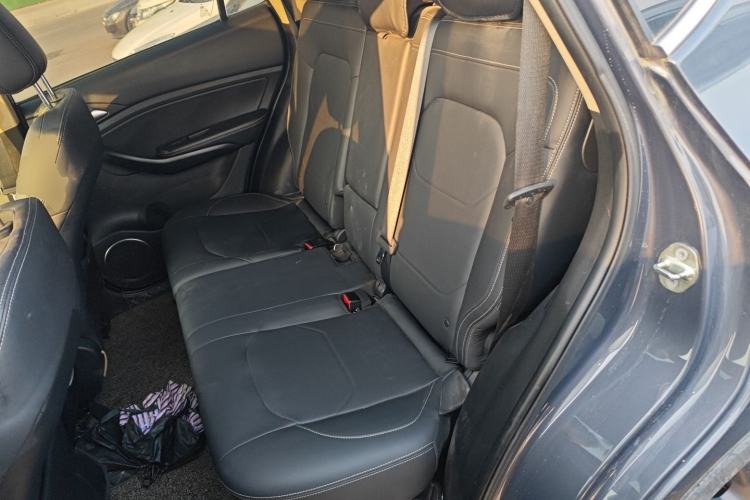 Used BYD Song 2021 Classic Edition 1.5T Manual Luxury Model
