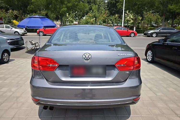 Used Volkswagen Sagitar 2014 1.4TSI Manual Luxury Model
