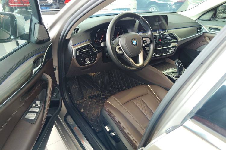 Used BMW 5 Series 2019 530Li Leading Model Luxury Package
