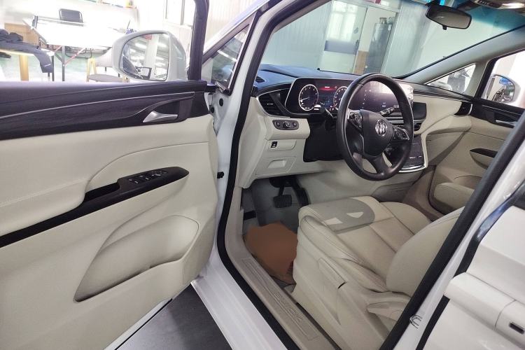 Used Buick GL8 2022 ES Landtrek 653T Comfort Edition
