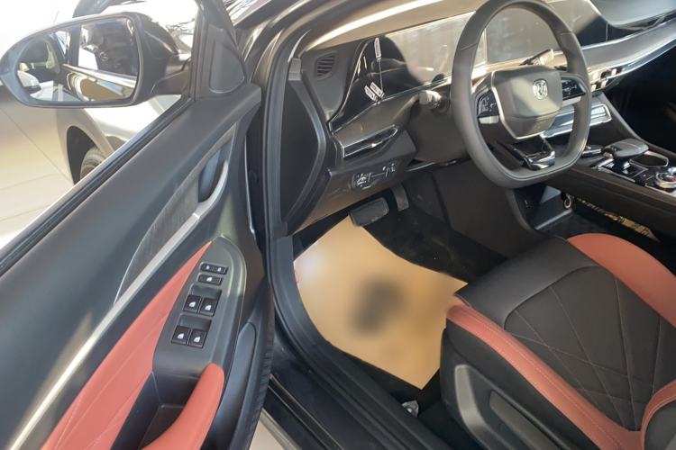 Used Changan Eado 2024 PLUS Blue Whale NE 1.4T GDI DCT High-Energy Edition
