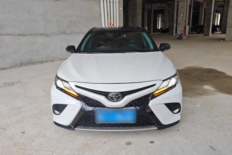 Used Toyota Camry 2018 2.0S FENGSHANG Edition
