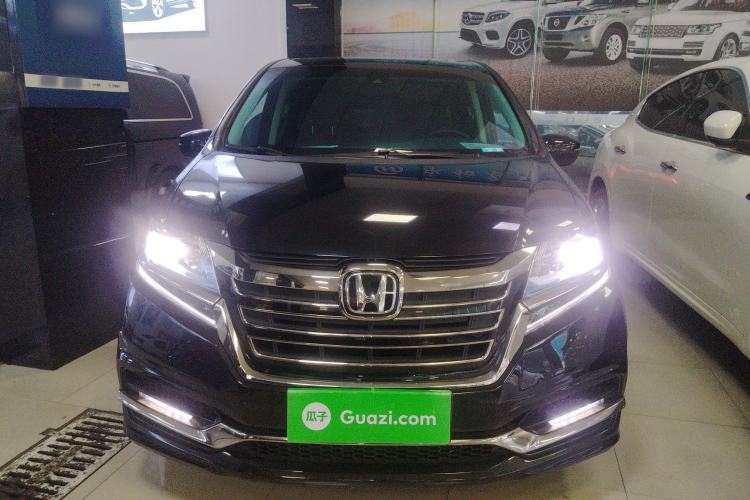 Used Honda Elysion 2019 2.0L Hybrid Luxury Edition

