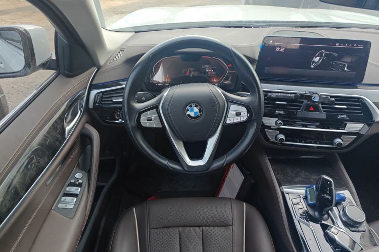 Used BMW 5 Series 2021 525Li Luxury Package
