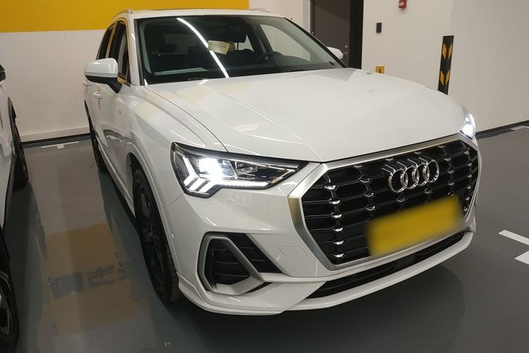 Used Audi Q3 2022 35 TFSI Fashion Dynamic Model
