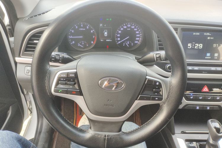 Used Hyundai Elantra 2016 1.6L Automatic ZhiXuan – Elite Version
