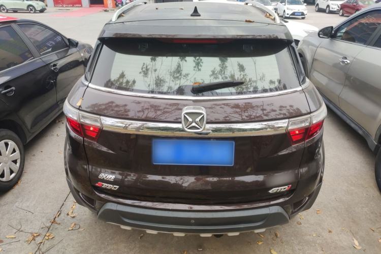 Used JMC Yusheng S330 2016 1.5L GTDi Automatic Two-Wheel Drive Prestige Edition
