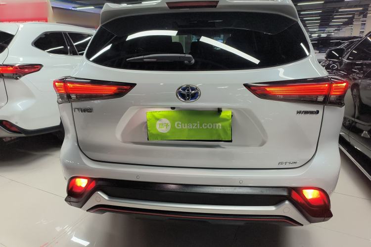 Used Toyota Highlander 2022 Dual-Engine 2.5L Four-Wheel Drive Prestige Version 7 Seats
