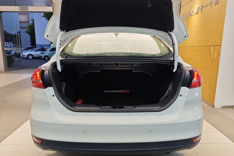 Used Ford Focus 2017 Sedan 1.6L Automatic Fashion Edition Smart Drive Version