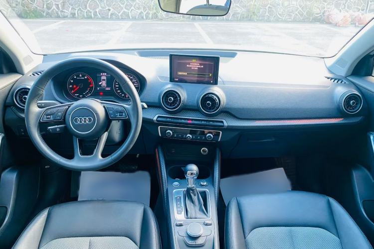 Used Audi Q2L 2020 35 TFSI Fashionable and Elegant Model
