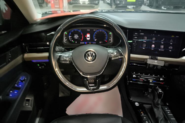 Used Volkswagen Passat 2020 Facelift 380TSI Prestige Edition China VI Standard
