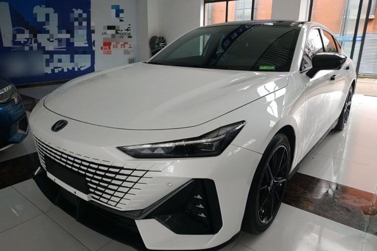 Used Changan UNI-V 2022 1.5T Prestige Version