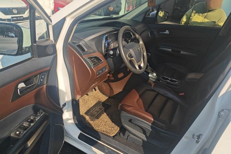 Used Haima V70 2016 1.5T Automatic "Comfort & Enjoyment" 6-Seater