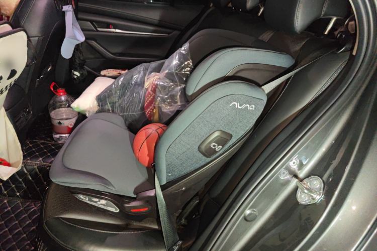 Used Mazda Mazda 3 Axela 2020 1.5L Automatic Luxury Version
