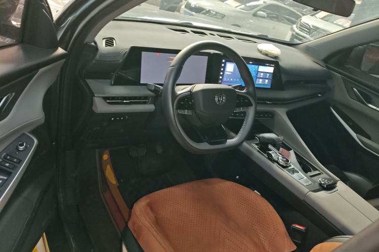 Used Changan CS75 PLUS 2022 2nd Generation 1.5T Automatic Prestige Version
