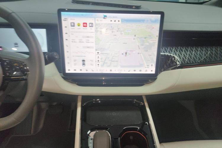 Used Zeekr 009 2022 WE Edition
