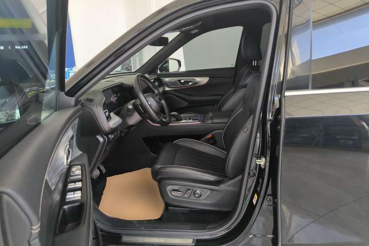 Used GAC Trumpchi GS8 2022 Flagship Series 2.0 TGDI Four-Wheel Drive Luxury Smart Connectivity Version (7 Seats)
