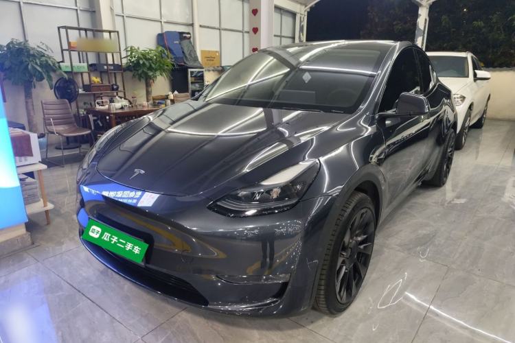 Used Tesla Model Y 2024 Long-Range All-Wheel-Drive Version
